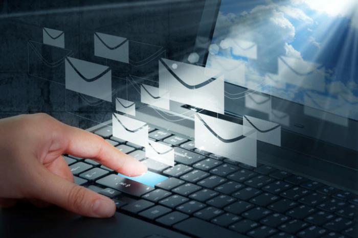 كيفية إرسال البريد الإلكتروني من عنوان شخص آخر
